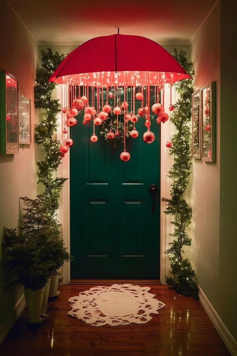 Festive Christmas decor ideas for a charming entryway entrance