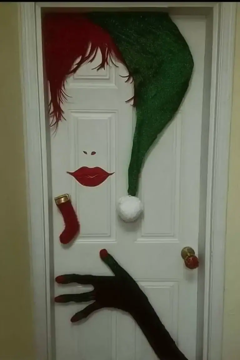 Easy DIY Christmas decorations for festive home decor inspiration.