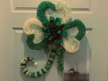 Chic St. Patrick's Day decor ideas for home and office celebrations.